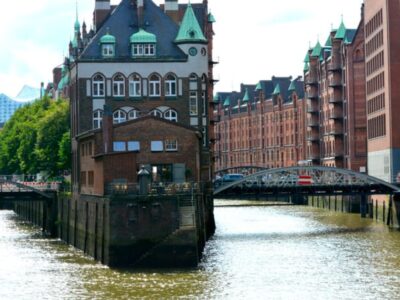 Sicherheit an der Elbe: Wie Wachdienstleister einen sorgenfreien Tourismus ermöglichen