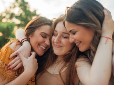 Freunde Zitate: Die schönsten Sprüche über wahre Freundschaft
