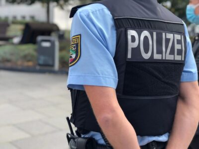 Welche Bedeutungen haben Weisungen von Polizeibeamten im Straßenverkehr?
