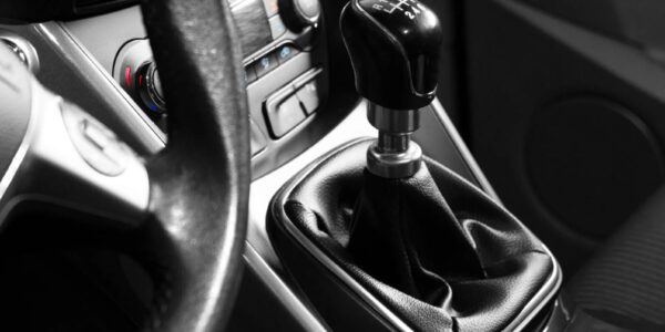 Sie Fahren Ein Kraftfahrzeug Mit Manuellem Schaltgetriebe Gefälle businessleben.de