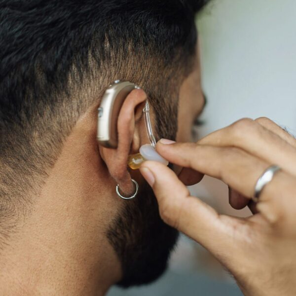 Wo kann ich gebrauchte Hörgeräte verkaufen