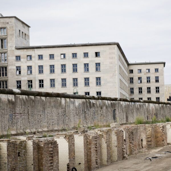 Woran erkennt man ehemalige Stasi-Mitarbeiter