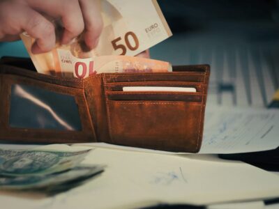 Wie viele Rentner haben mehr als 3000 € Rente