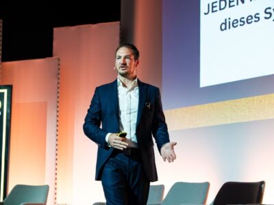 KI revolutioniert die Videoproduktion im Gespräch mit Benjamin Schneider