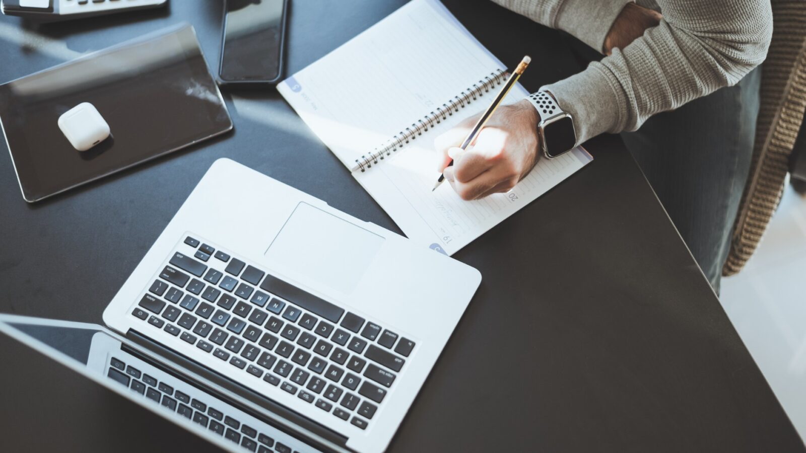 Abtippen von Drehbüchern im Homeoffice So wird's zum Erfolg