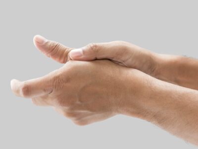 Finger plötzlich geschwollen und schmerzt