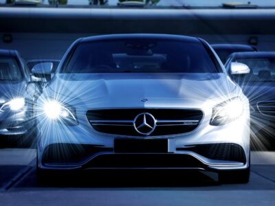 Mercedes verkauft alle Autohäuser